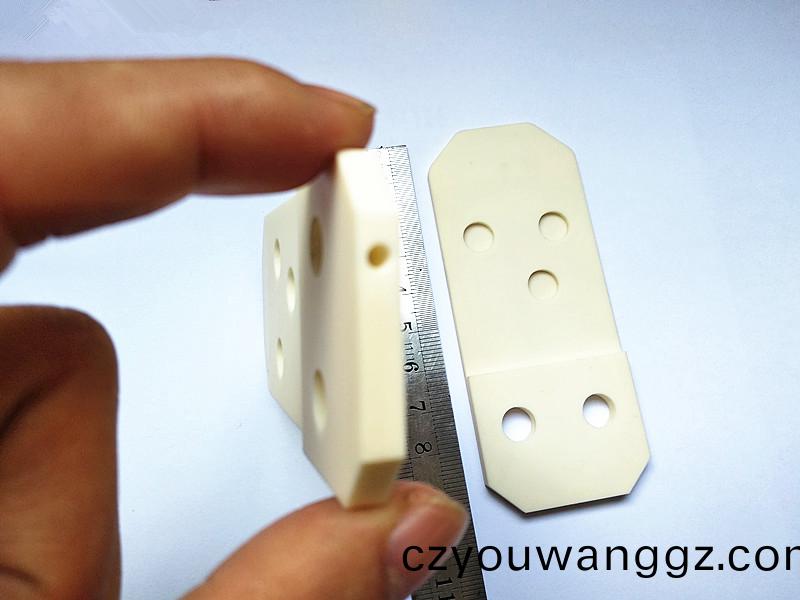 陶瓷(ci)吸(xi)嘴，鎢(wu)鋼(gang)吸嘴(zui)，定製(zhi)吸嘴(zui)，得(de)人精工(gong)定製加(jia)工吸(xi)嘴(zui)，微(wei)孔吸(xi)嘴(zui)